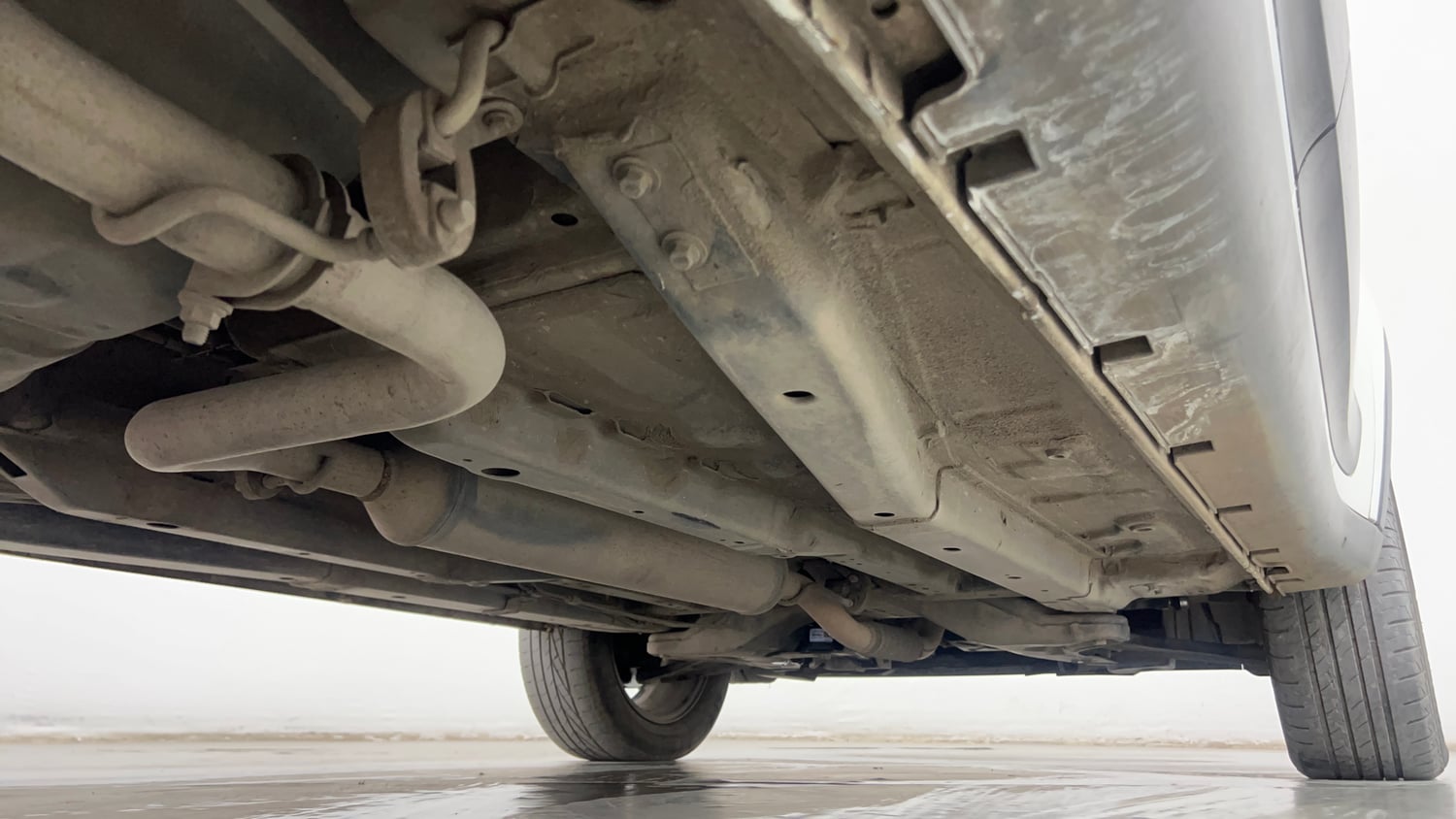 Used 2019 Tata Nexon XZA Plus Diesel Diesel Automatic extra REAR RIGHT UNDERBODY VIEW
