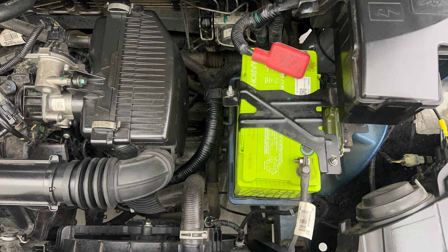 Used 2022 Renault Triber RXZ Dual Tone Petrol Manual engine ENGINE LEFT SIDE VIEW