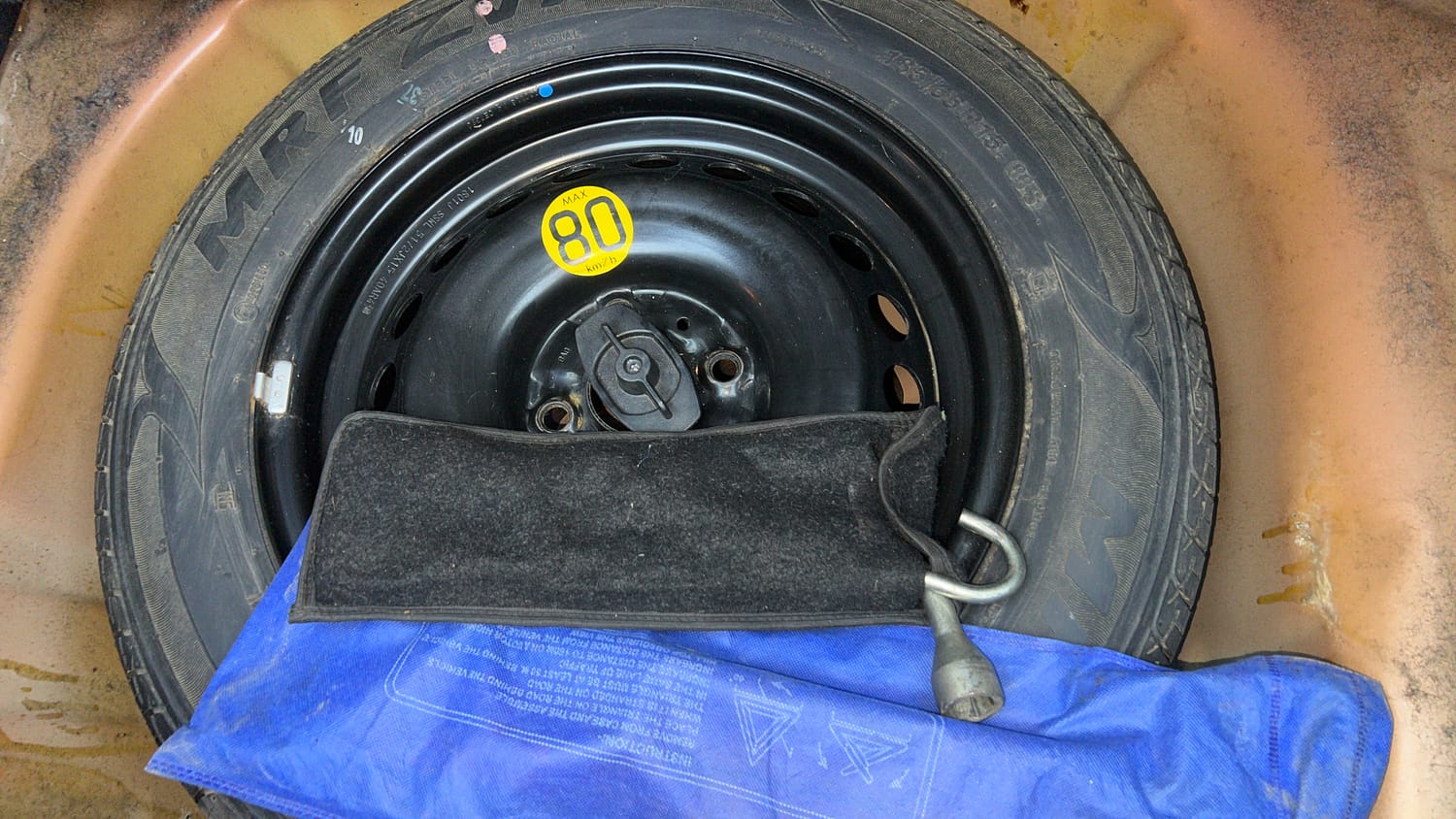 Used 2018 Maruti Suzuki Baleno Alpha 1.2 Petrol Manual tyres SPARE TYRE VIEW