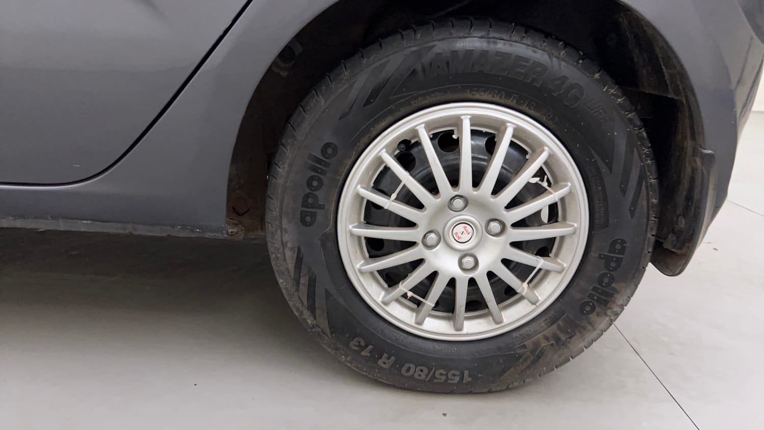 Used 2014 Hyundai i10 Era 1.1 iRDE2 Petrol Manual tyres LEFT REAR TYRE RIM VIEW