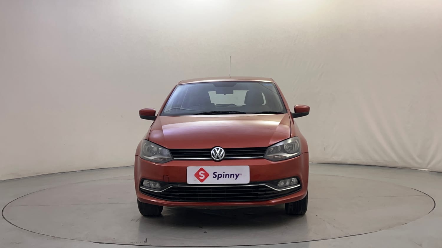 Used 2014 Volkswagen Polo Highline1.2L (P) Petrol Manual exterior FRONT VIEW
