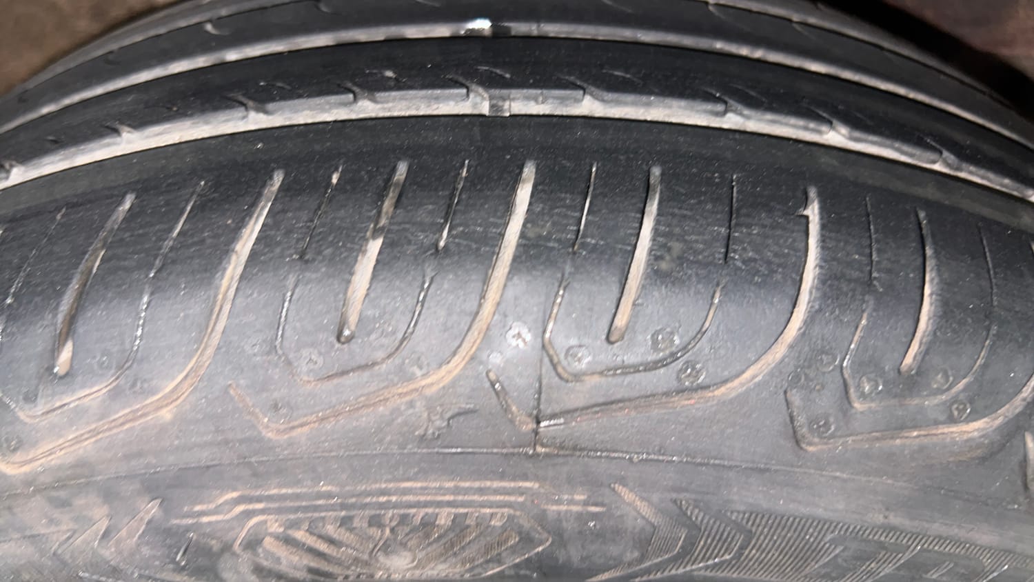 Used 2016 Honda Jazz S AT Petrol Automatic tyres RIGHT REAR TYRE TREAD VIEW