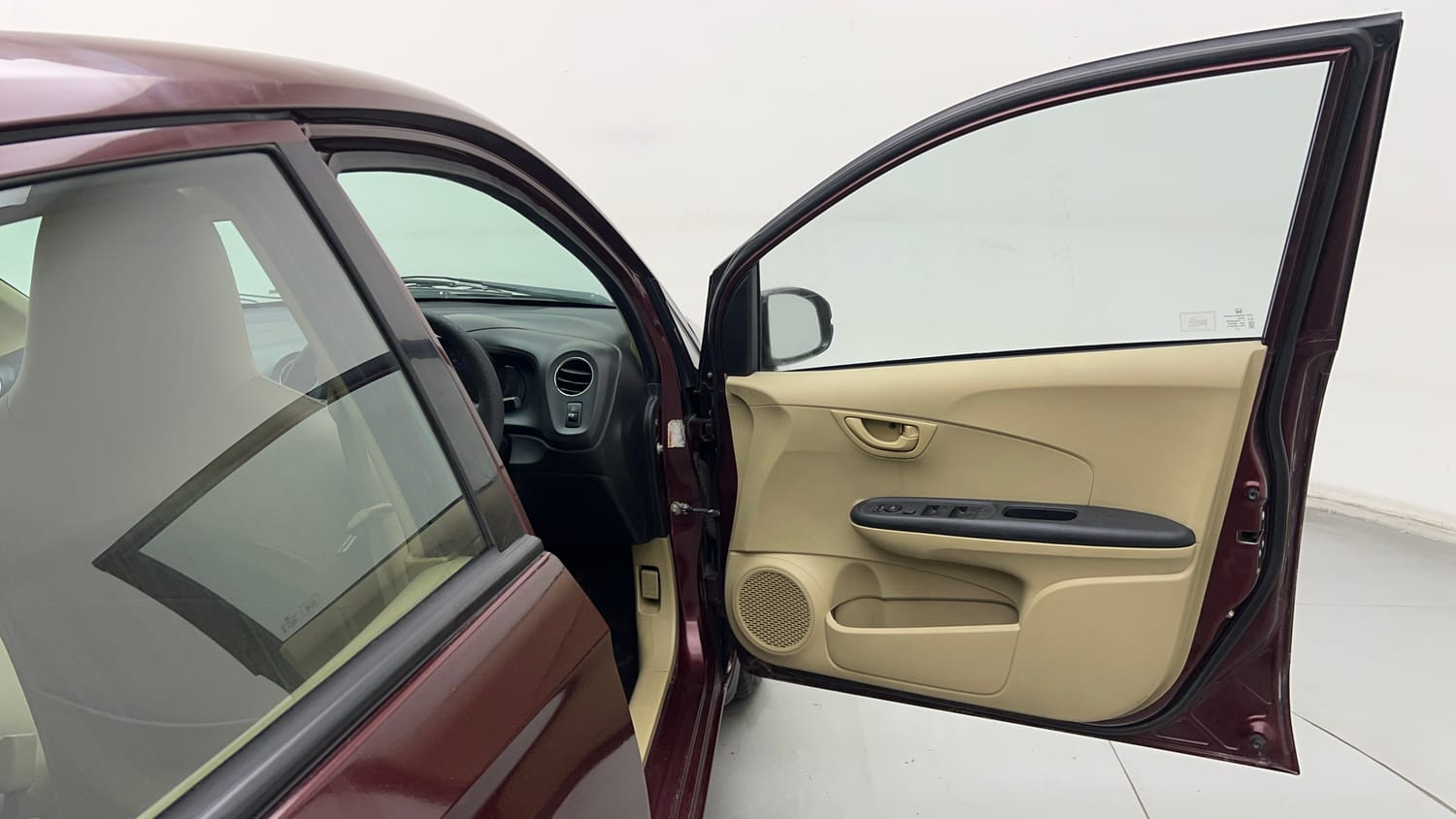 Used 2015 Honda Amaze 1.2 S i-VTEC Petrol Manual interior RIGHT FRONT DOOR OPEN VIEW