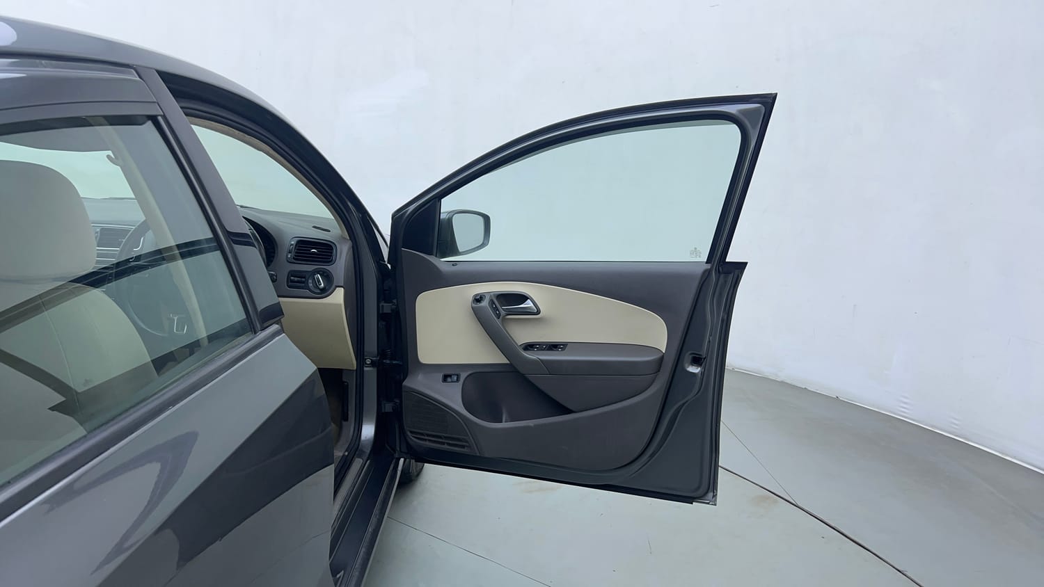 Used 2013 Volkswagen Vento Highline Petrol Petrol Manual interior RIGHT FRONT DOOR OPEN VIEW