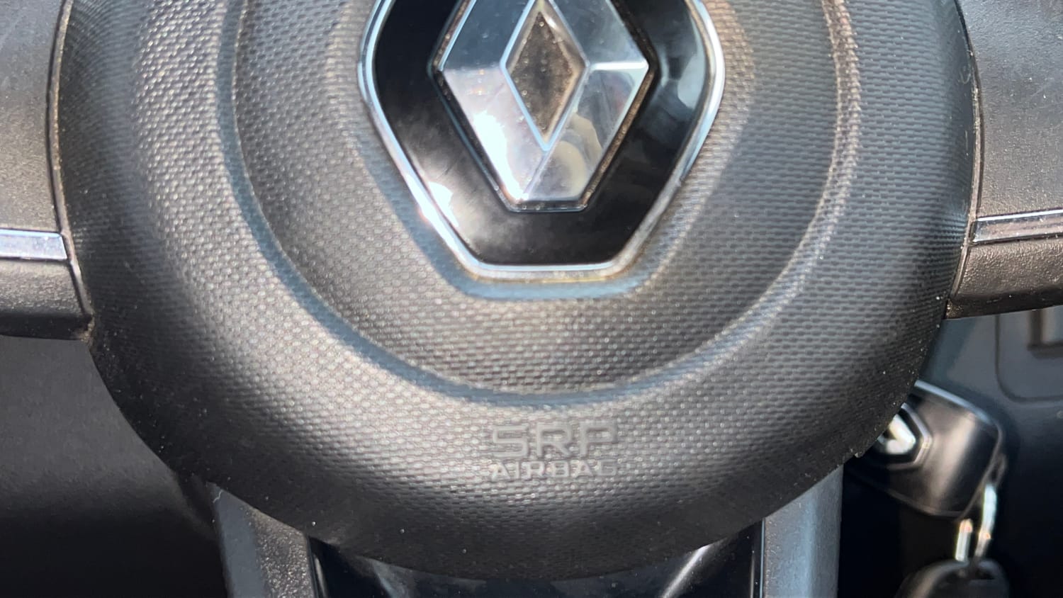 Used 2021 Renault Kwid RXT 1.0 Opt Petrol Manual top_features Airbags
