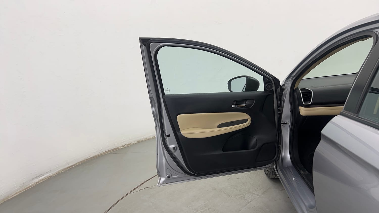 Used 2022 Honda City ZX CVT Petrol Petrol Automatic interior LEFT FRONT DOOR OPEN VIEW