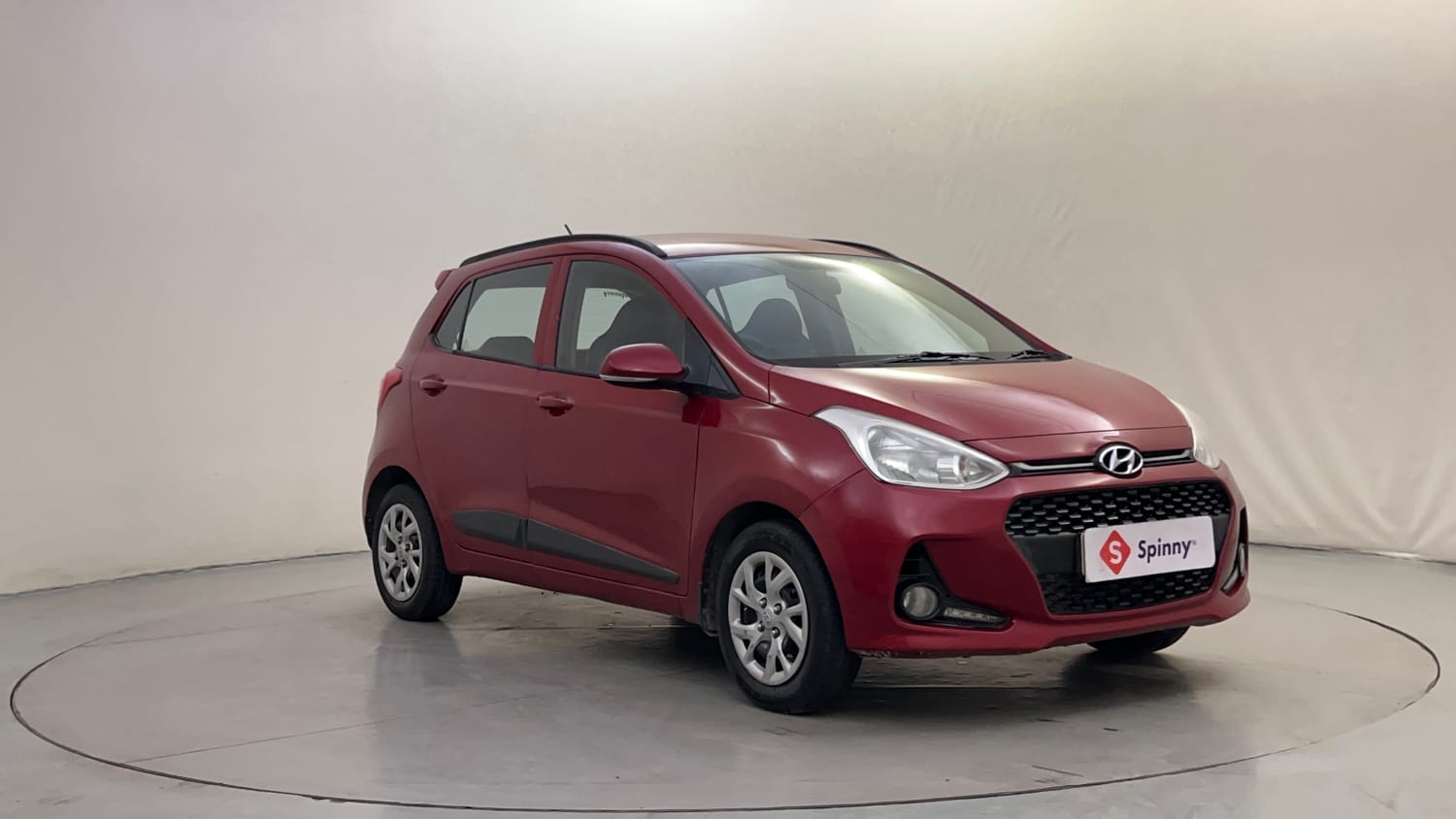 Used 2019 Hyundai Grand i10 Sportz 1.2 Kappa VTVT Petrol Manual exterior RIGHT FRONT CORNER VIEW