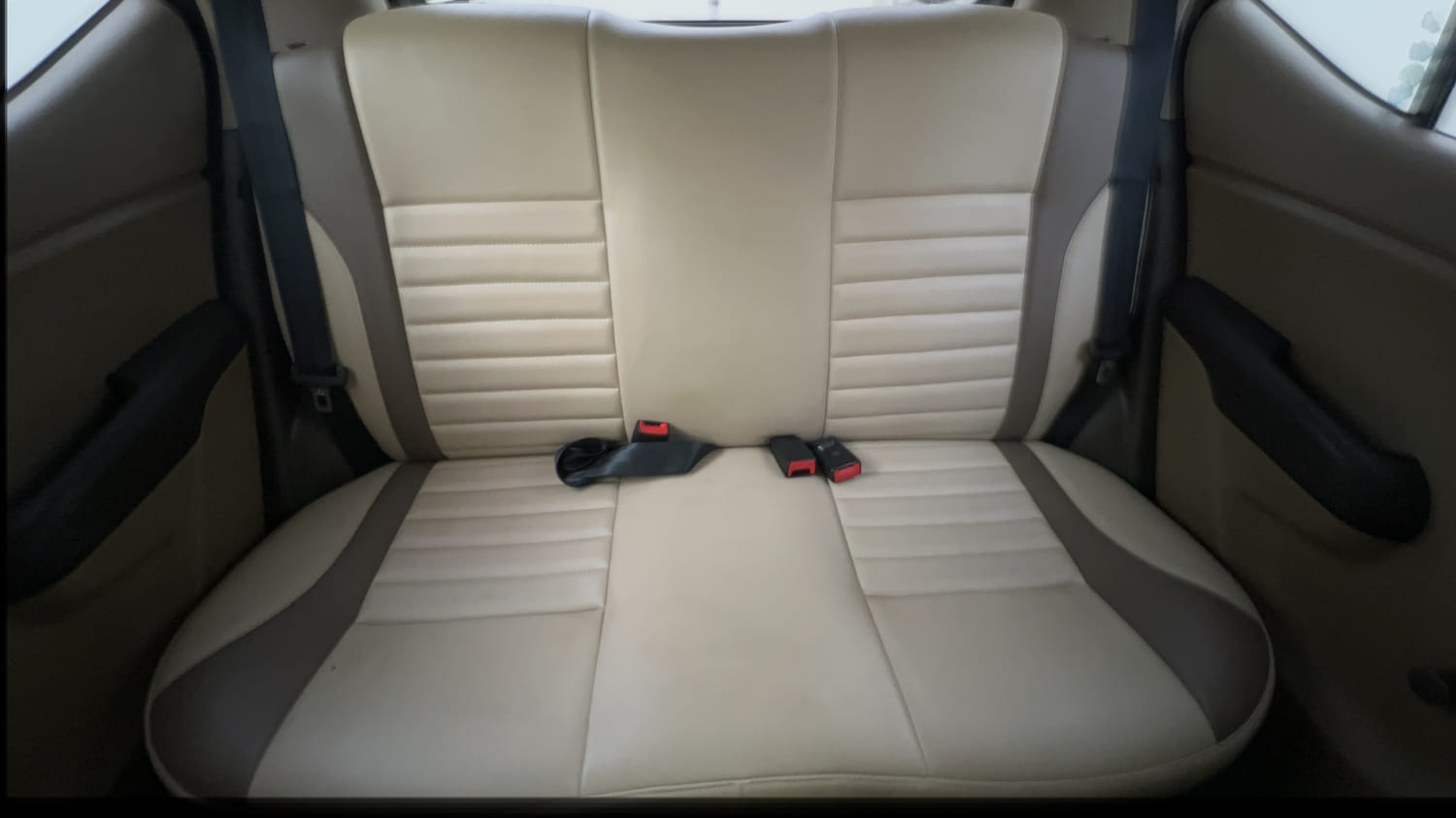 Used 2014 Hyundai i10 Era 1.1 iRDE2 Petrol Manual interior REAR SEAT CONDITION VIEW