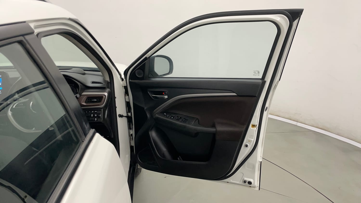 Used 2022 Maruti Suzuki Brezza ZXi Plus AT Petrol Automatic interior RIGHT FRONT DOOR OPEN VIEW