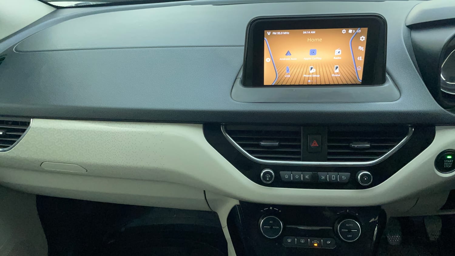 Used 2020 Tata Nexon XZ Plus Petrol Manual interior MUSIC SYSTEM & AC CONTROL VIEW