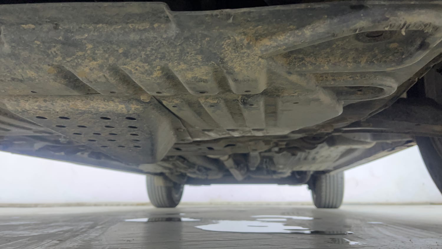 Used 2023 Tata Harrier XZ Plus Dark Edition Diesel Manual extra FRONT LEFT UNDERBODY VIEW