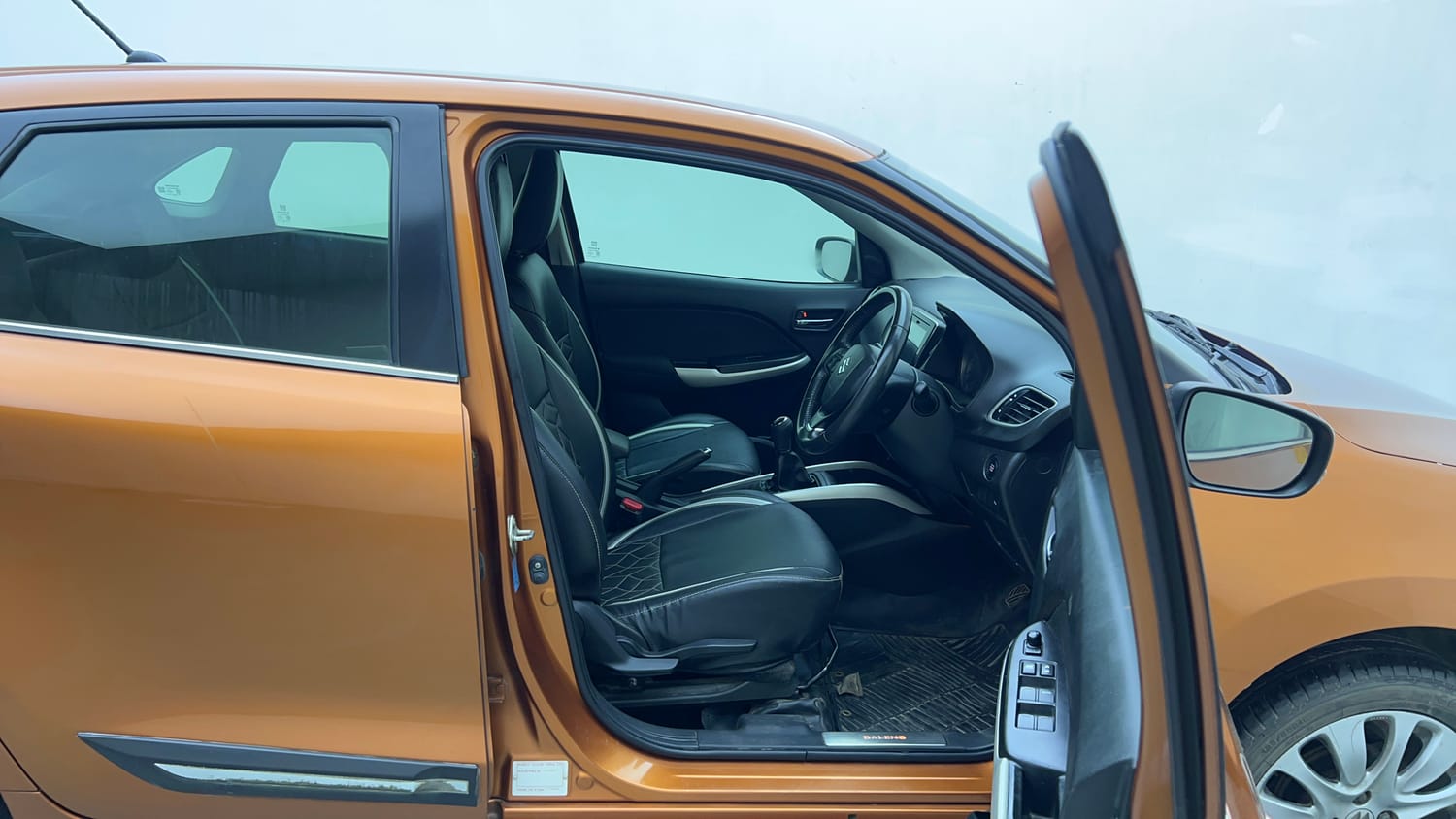 Used 2018 Maruti Suzuki Baleno Alpha 1.2 Petrol Manual interior RIGHT SIDE FRONT DOOR CABIN VIEW