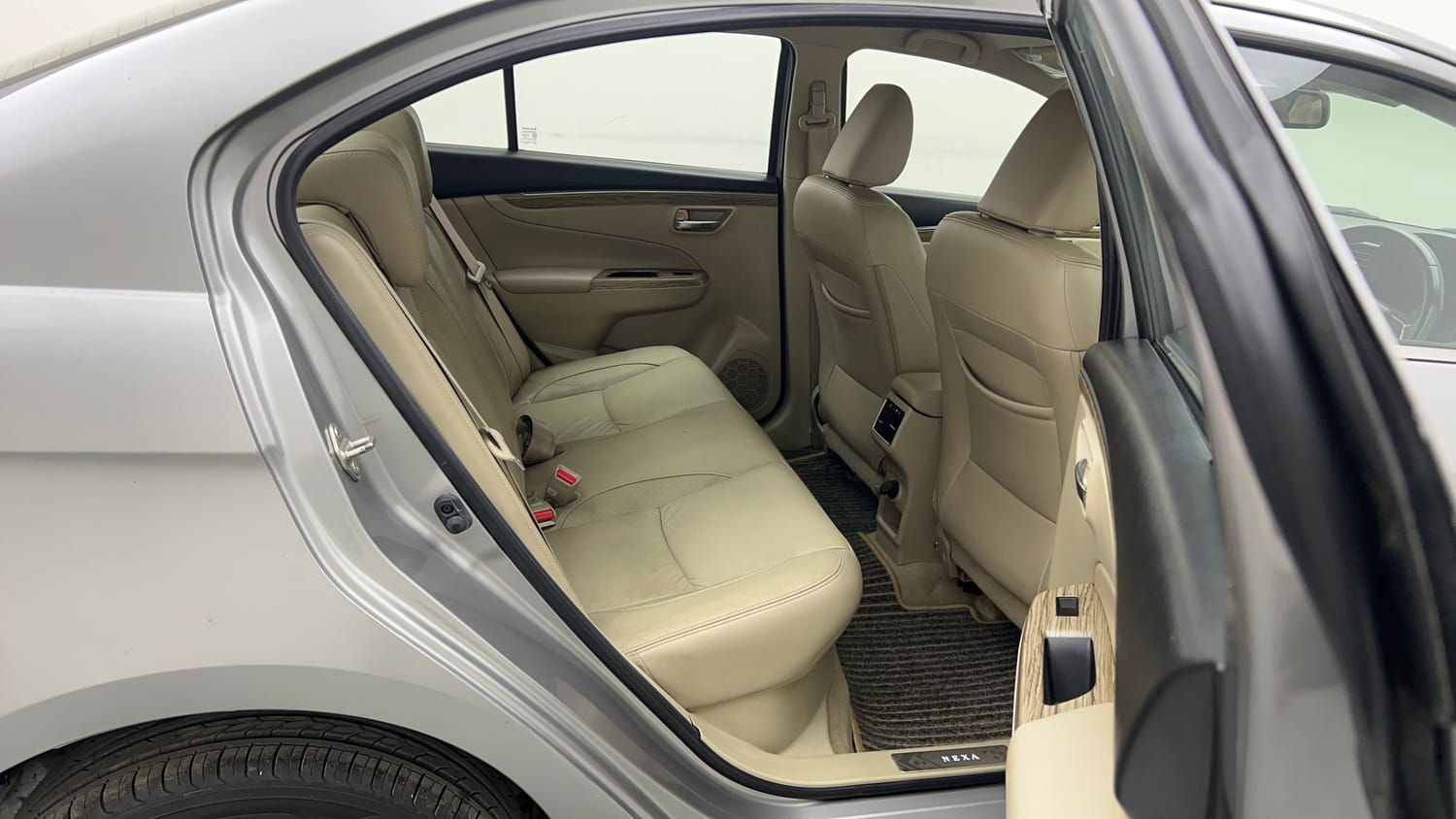 Used 2019 Maruti Suzuki Ciaz Alpha Hybrid 1.5 Petrol Manual interior RIGHT SIDE REAR DOOR CABIN VIEW