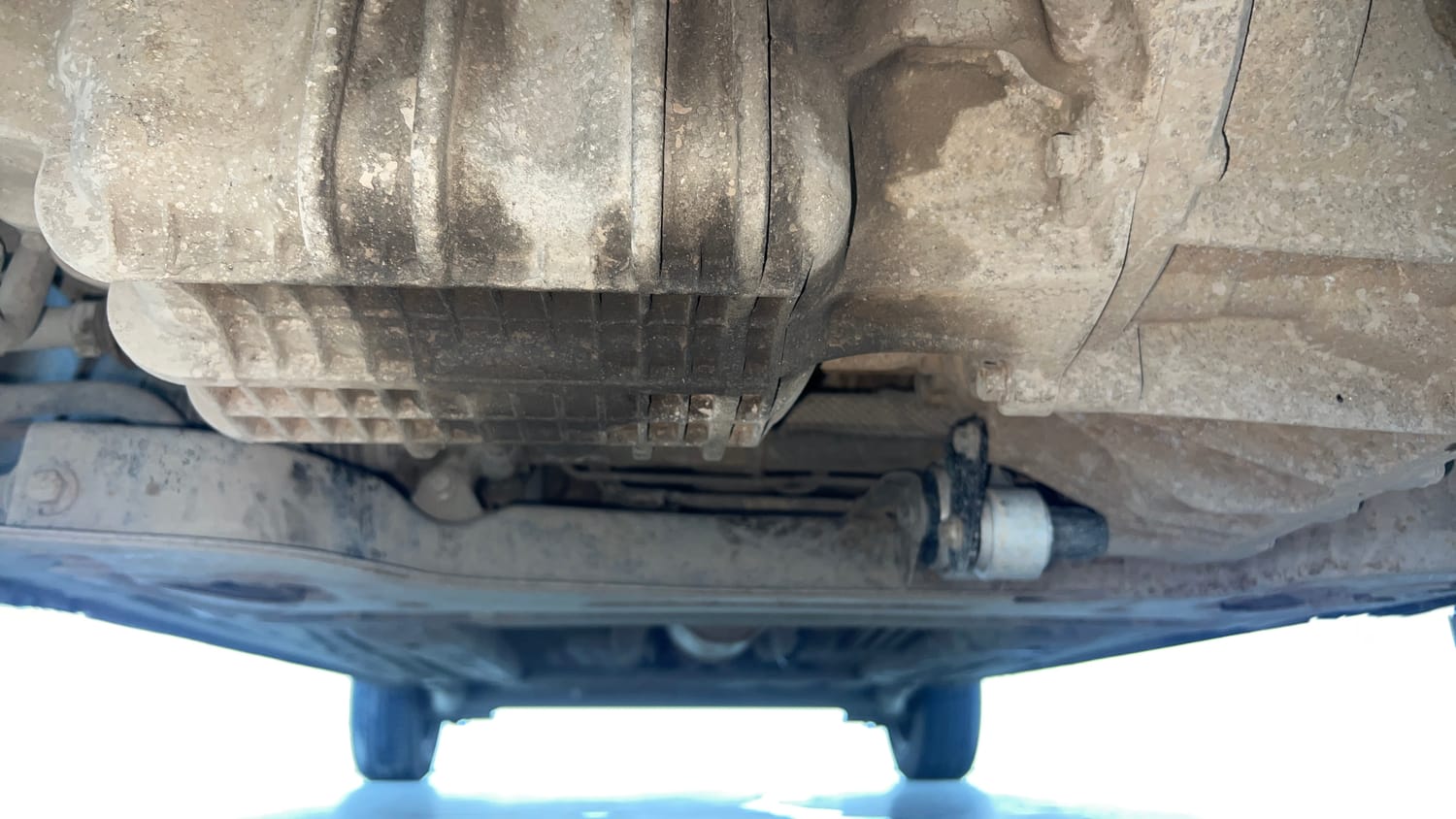 Used 2013 Ford Figo Duratec Petrol ZXI 1.2 Petrol Manual extra FRONT LEFT UNDERBODY VIEW