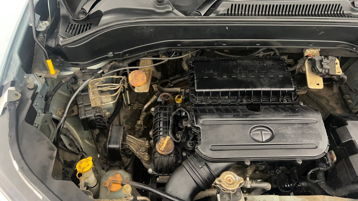 Used 2022 Tata Punch Creative Dual Tone Petrol Manual engine ENGINE RIGHT SIDE VIEW