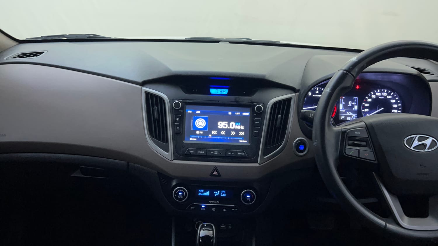 Used 2016 Hyundai Creta 1.6 SX Plus AT Petrol Petrol Automatic interior MUSIC SYSTEM & AC CONTROL VIEW