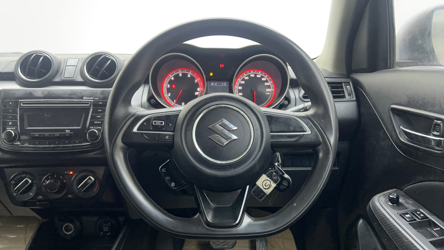 Used 2020 Maruti Suzuki Swift VXi AMT Petrol Automatic interior STEERING VIEW