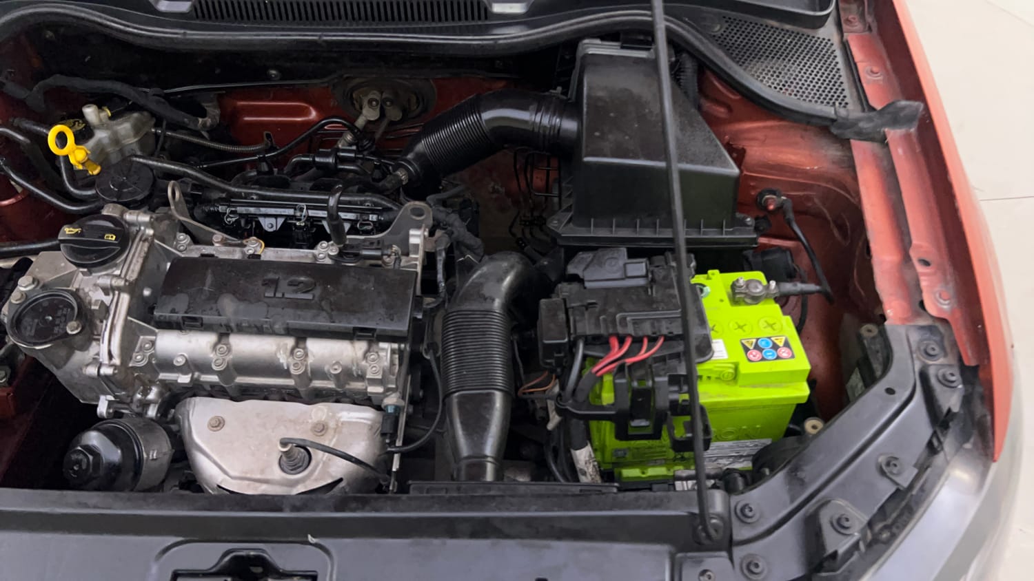 Used 2014 Volkswagen Polo Highline1.2L (P) Petrol Manual engine ENGINE LEFT SIDE VIEW