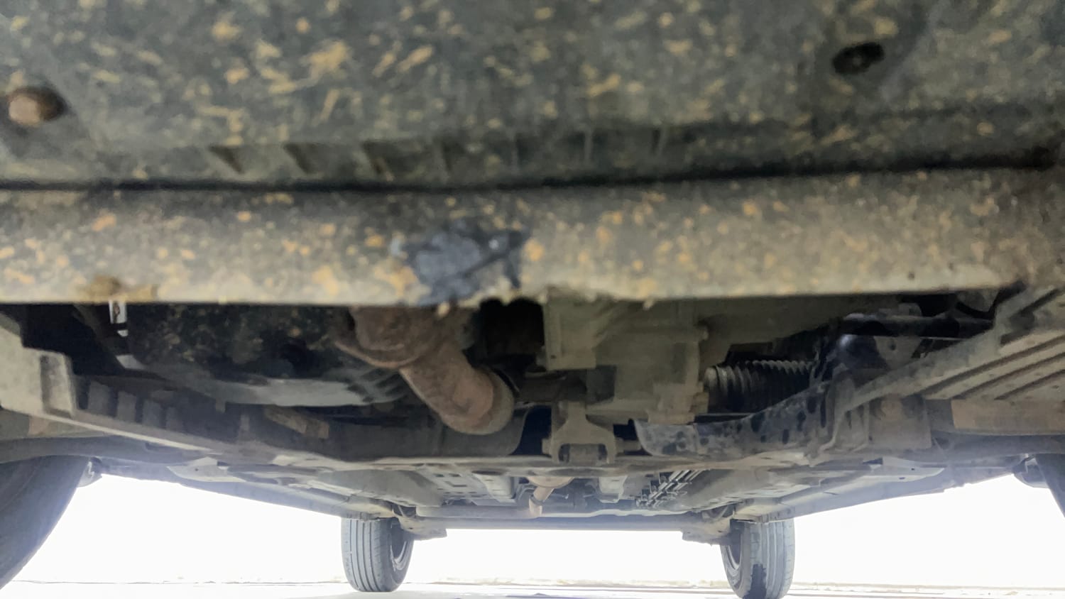 Used 2022 Tata Punch Pure MT Petrol Manual extra FRONT LEFT UNDERBODY VIEW