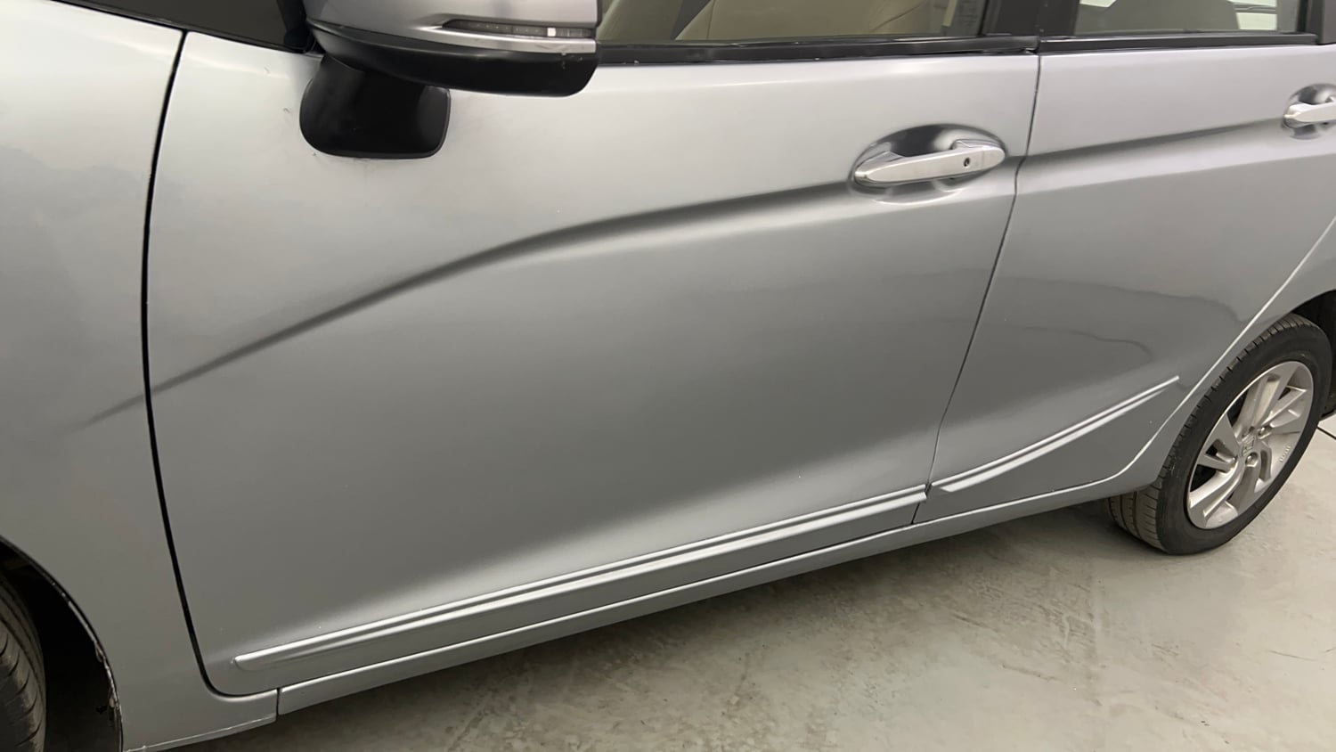 Used 2021 Honda Jazz VX CVT Petrol Automatic dents MINOR SCRATCH
