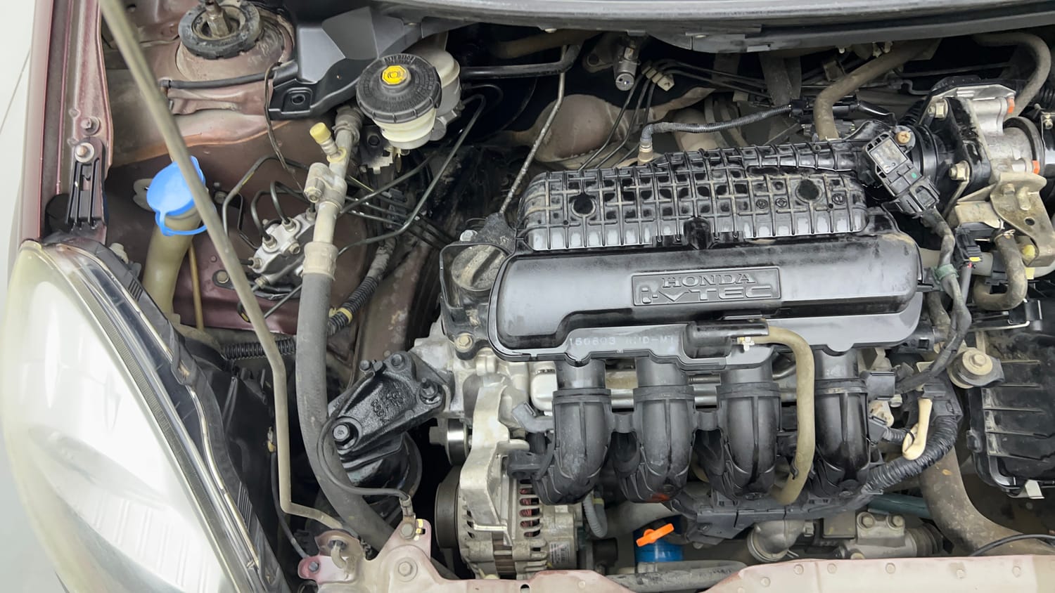 Used 2015 Honda Amaze 1.2 S i-VTEC Petrol Manual engine ENGINE RIGHT SIDE VIEW