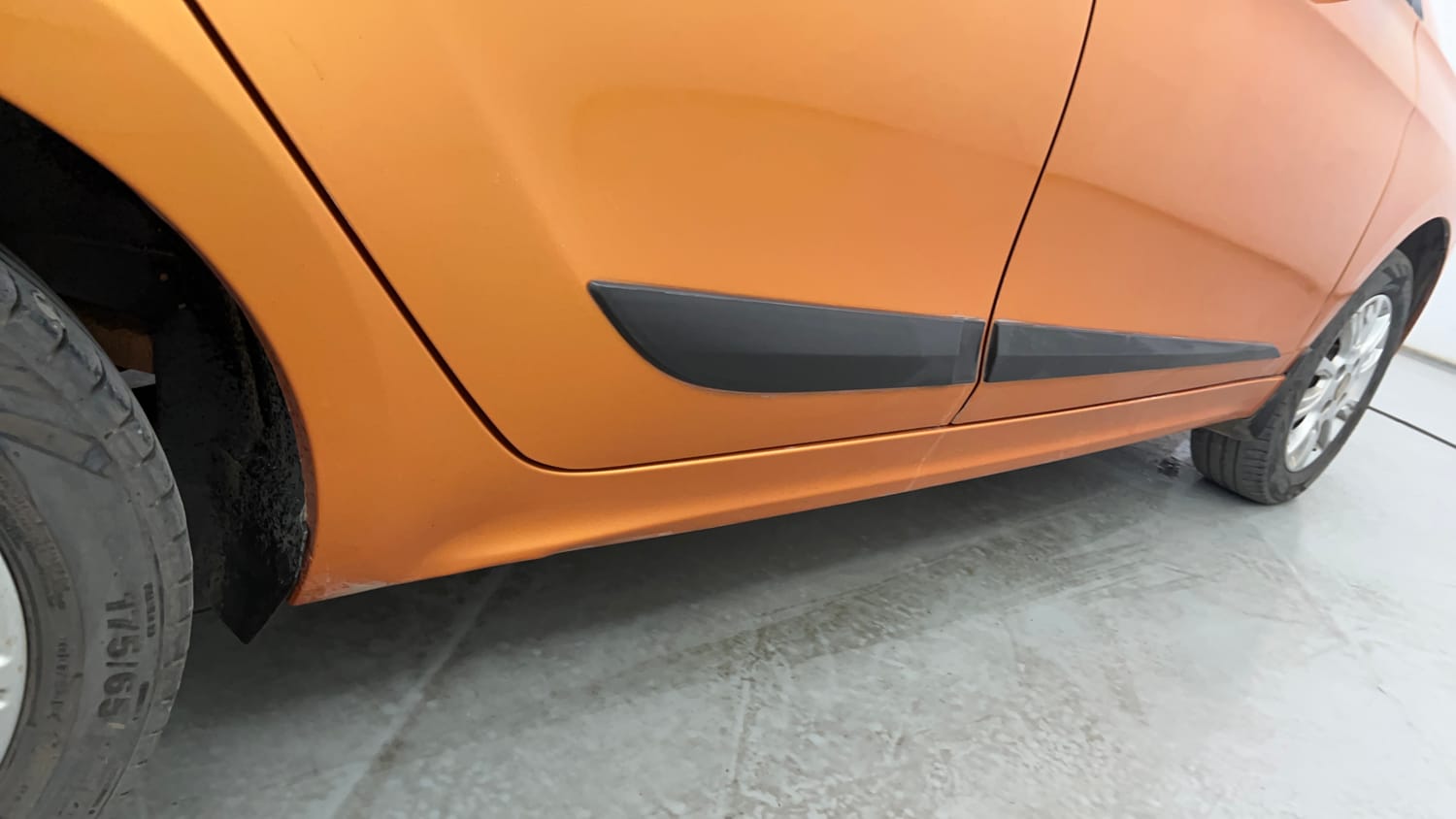 Used 2018 Tata Tiago Revotron XZ Petrol Manual dents MINOR DENT