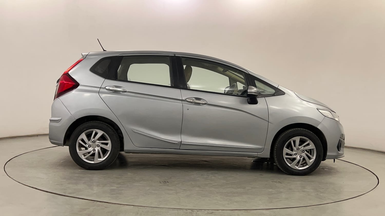 Used 2021 Honda Jazz VX CVT Petrol Automatic exterior RIGHT SIDE VIEW