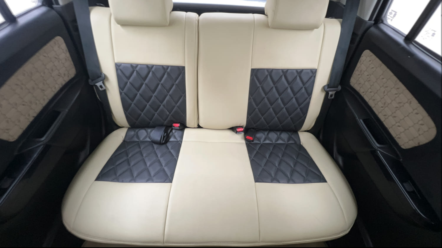 Used 2017 Maruti Suzuki Wagon R 1.0 VXI AMT Petrol Automatic interior REAR SEAT CONDITION VIEW