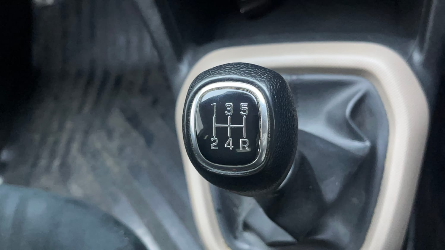 Used 2016 Hyundai Grand i10 Asta 1.2 Kappa VTVT Petrol Manual interior GEAR  KNOB VIEW