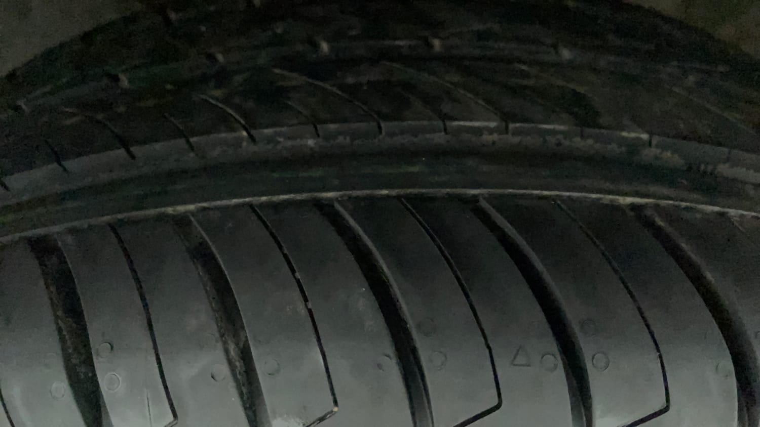 Used 2021 Honda City ZX Diesel Diesel Manual tyres LEFT FRONT TYRE TREAD VIEW