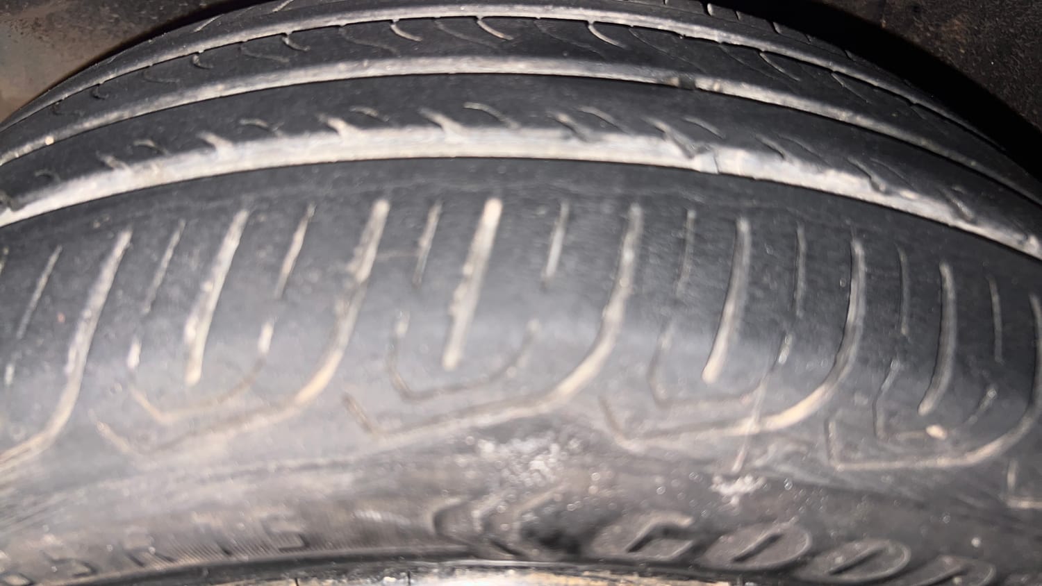 Used 2016 Honda Jazz S AT Petrol Automatic tyres LEFT FRONT TYRE TREAD VIEW