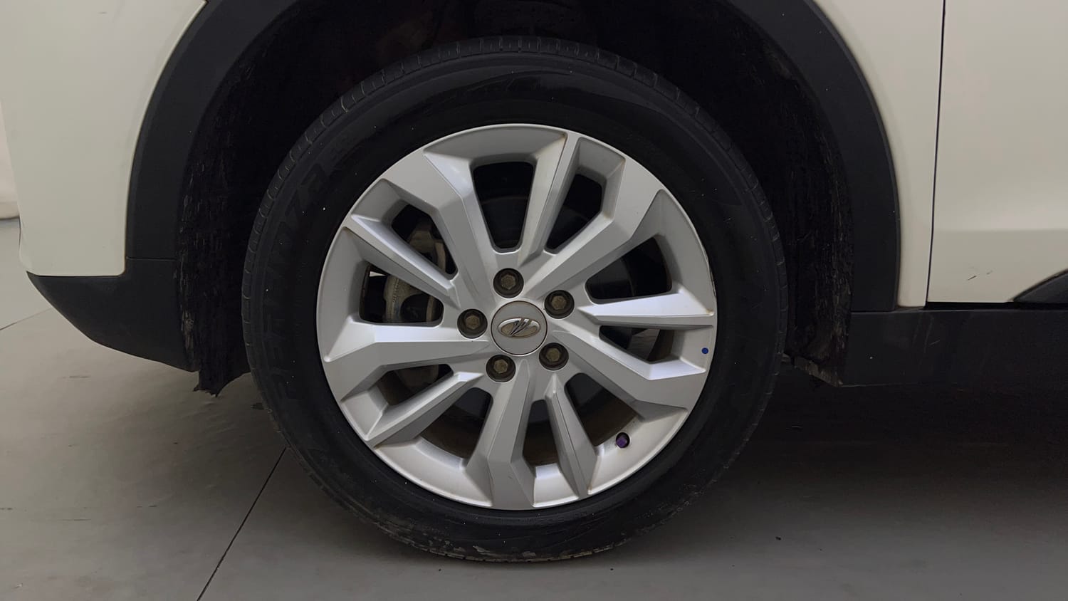 Used 2021 Mahindra XUV 300 W8 1.2 Petrol Petrol Manual tyres LEFT FRONT TYRE RIM VIEW
