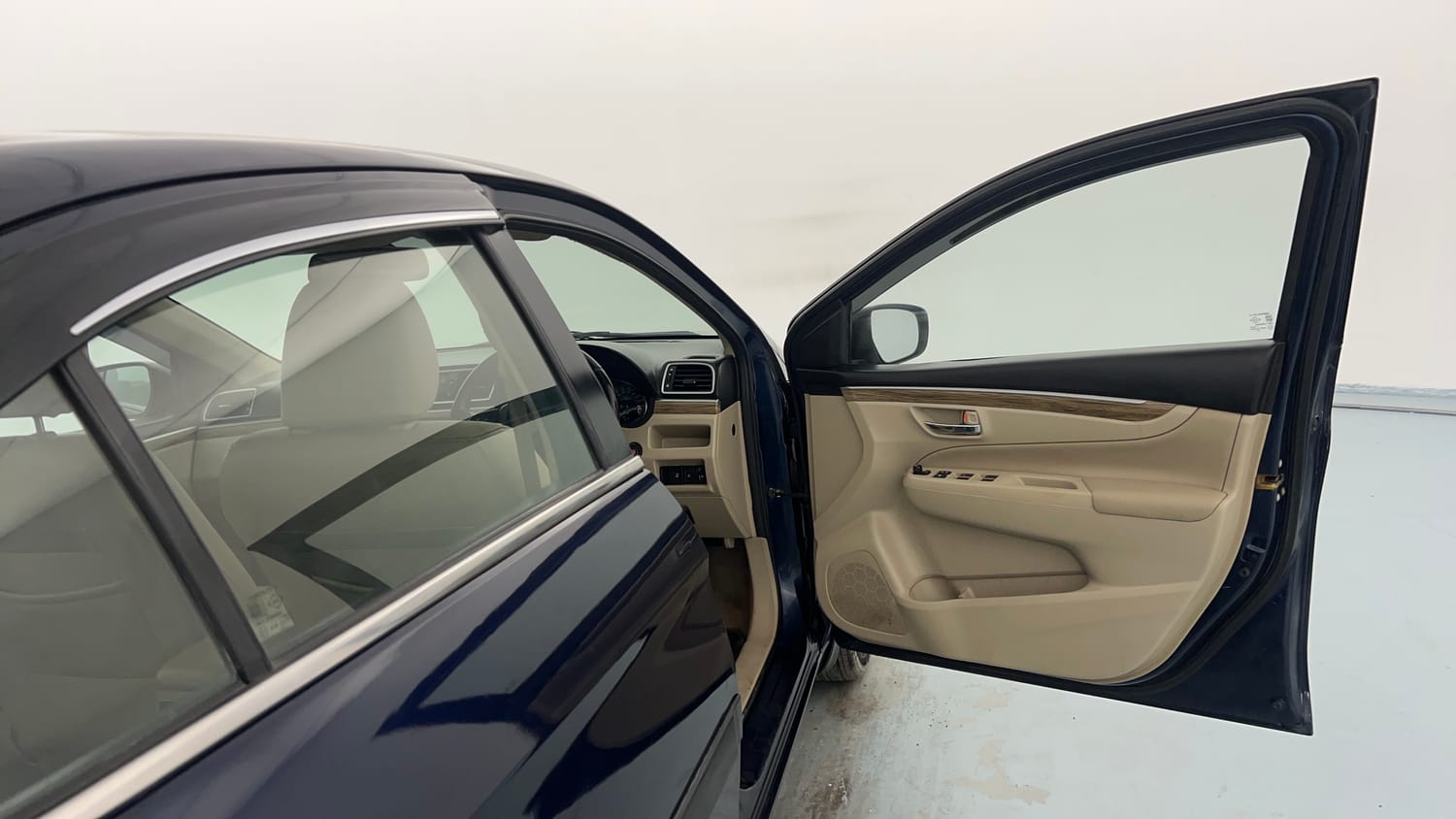 Used 2023 Maruti Suzuki Ciaz Alpha 1.5 Petrol Manual interior RIGHT FRONT DOOR OPEN VIEW