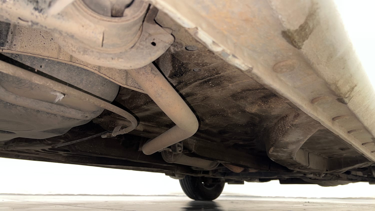 Used 2015 Honda Amaze 1.2 SX i-VTEC Petrol Manual extra REAR RIGHT UNDERBODY VIEW
