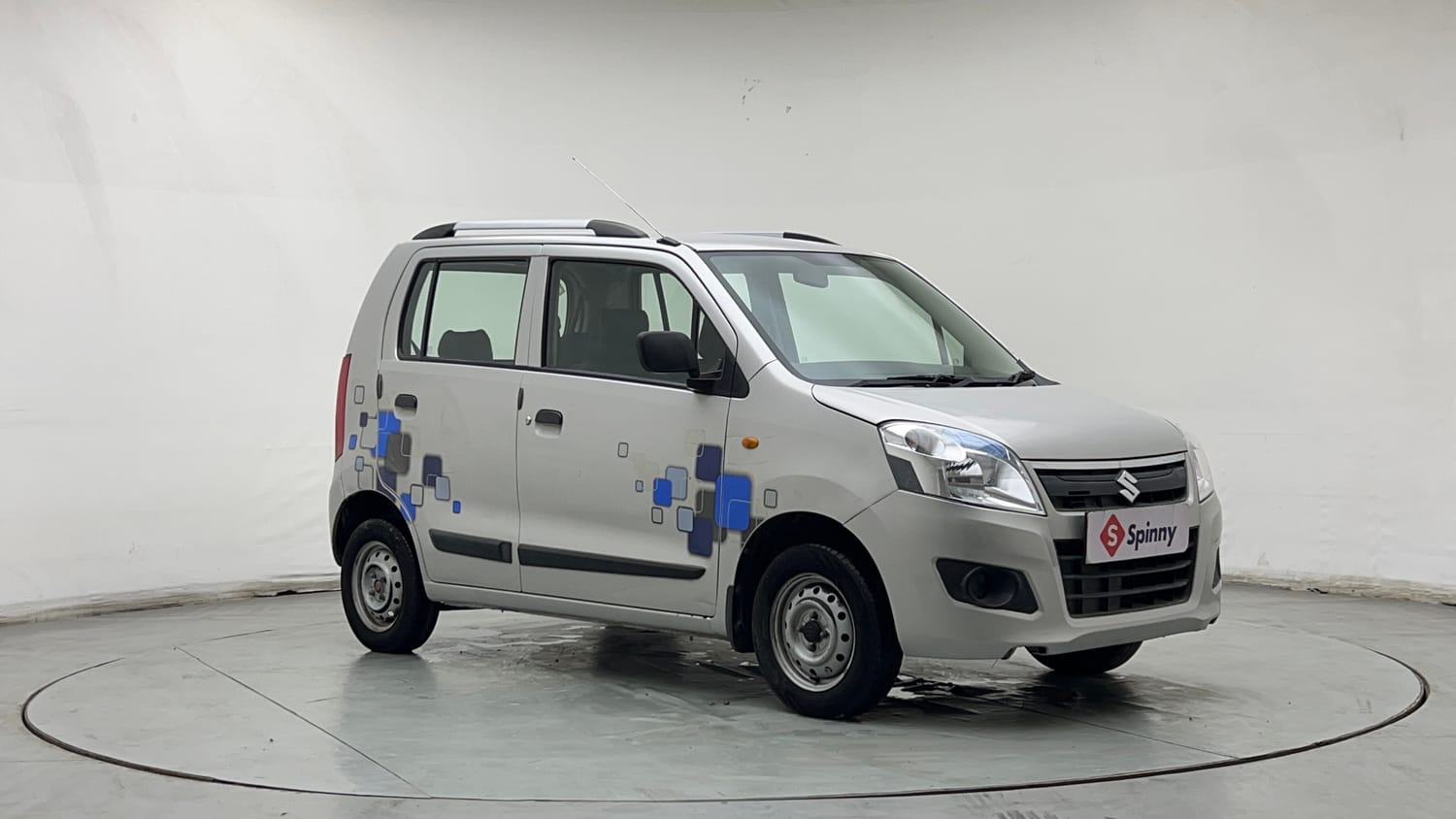 Used 2013 Maruti Suzuki Wagon R LXI CNG Cng Manual exterior RIGHT FRONT CORNER VIEW