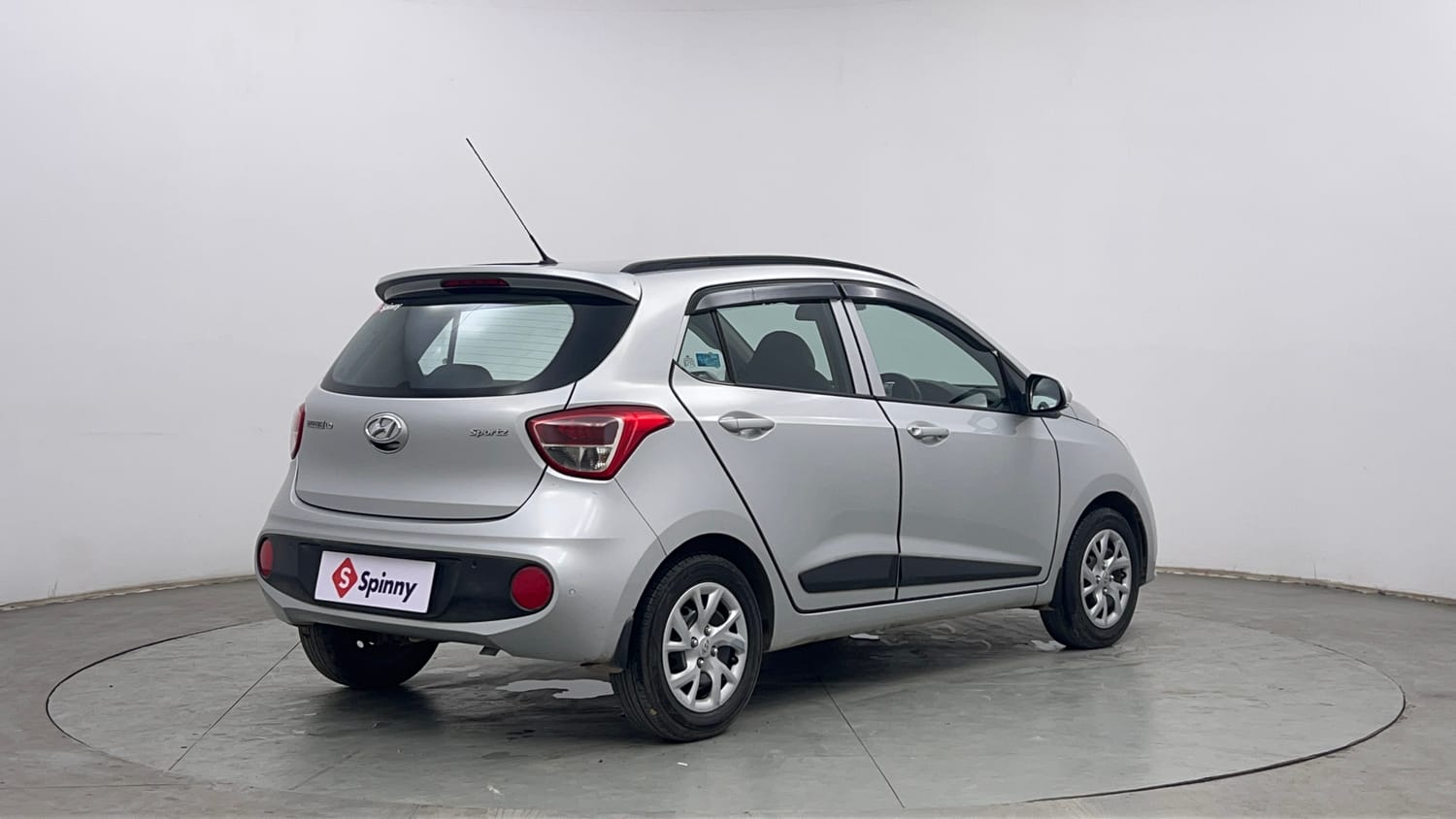 Used 2018 Hyundai Grand i10 Sportz 1.2 Kappa VTVT Petrol Manual exterior RIGHT REAR CORNER VIEW