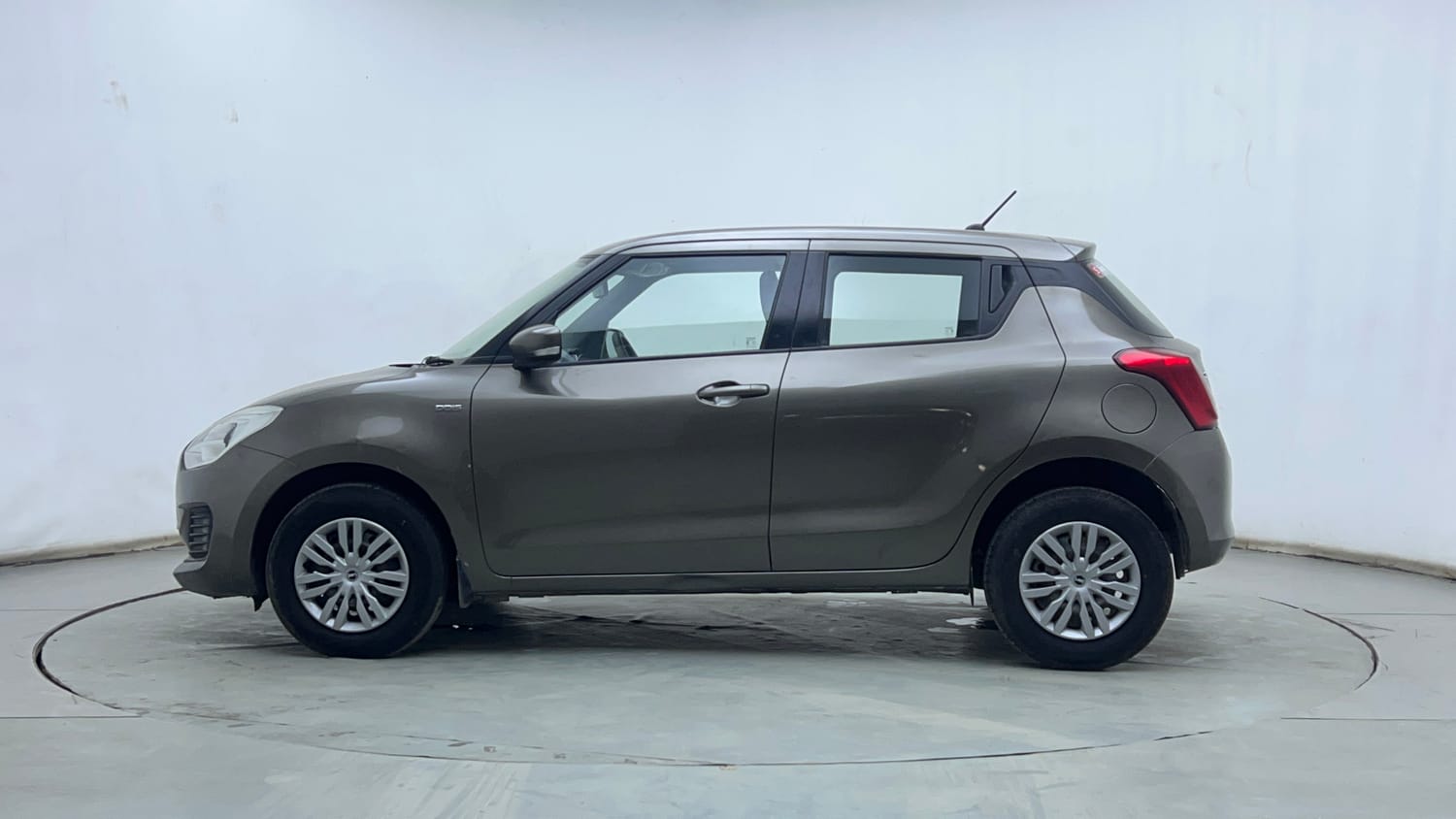Used 2018 Maruti Suzuki Swift VDi AMT Diesel Automatic exterior LEFT SIDE VIEW