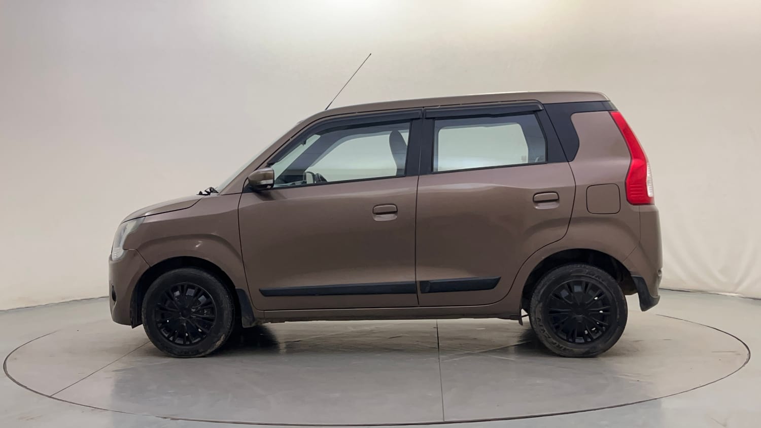 Used 2021 null Petrol Automatic exterior LEFT SIDE VIEW