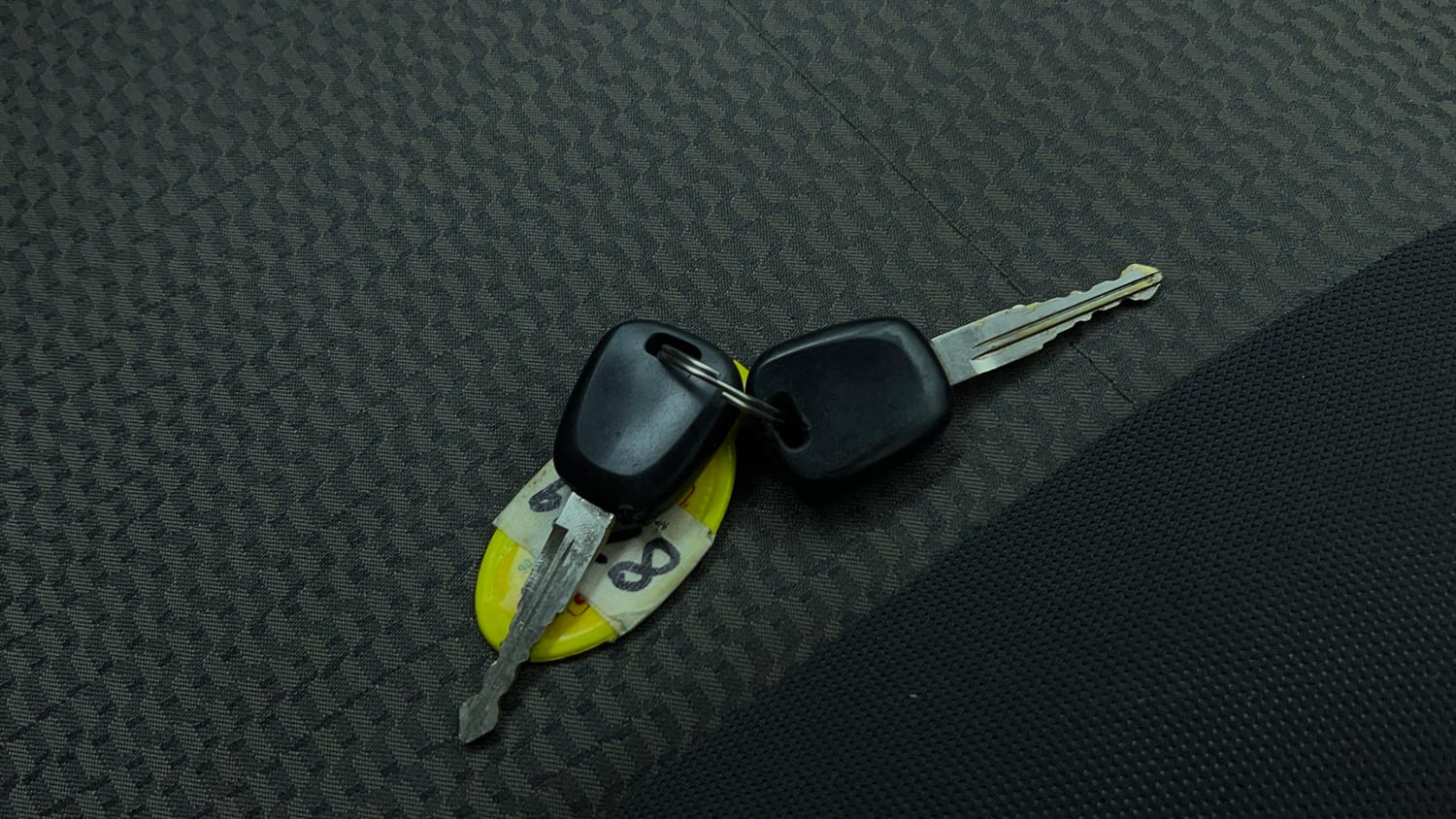 Used 2013 Maruti Suzuki Wagon R LXI Petrol Manual extra CAR KEY VIEW