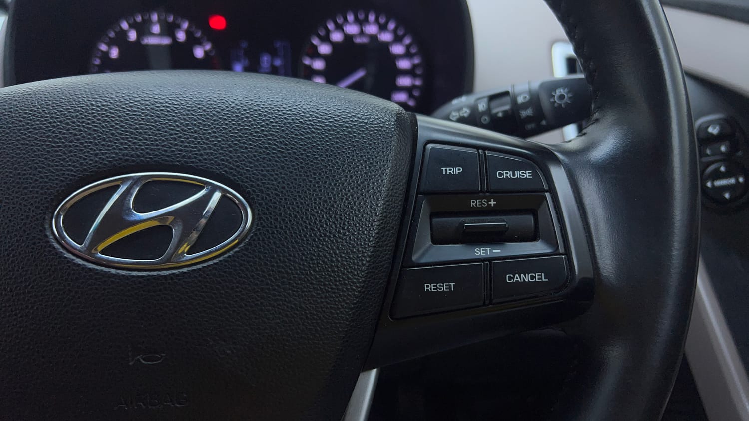 Used 2019 Hyundai Creta SX 1.6 AT Petrol Petrol Automatic top_features Cruise control