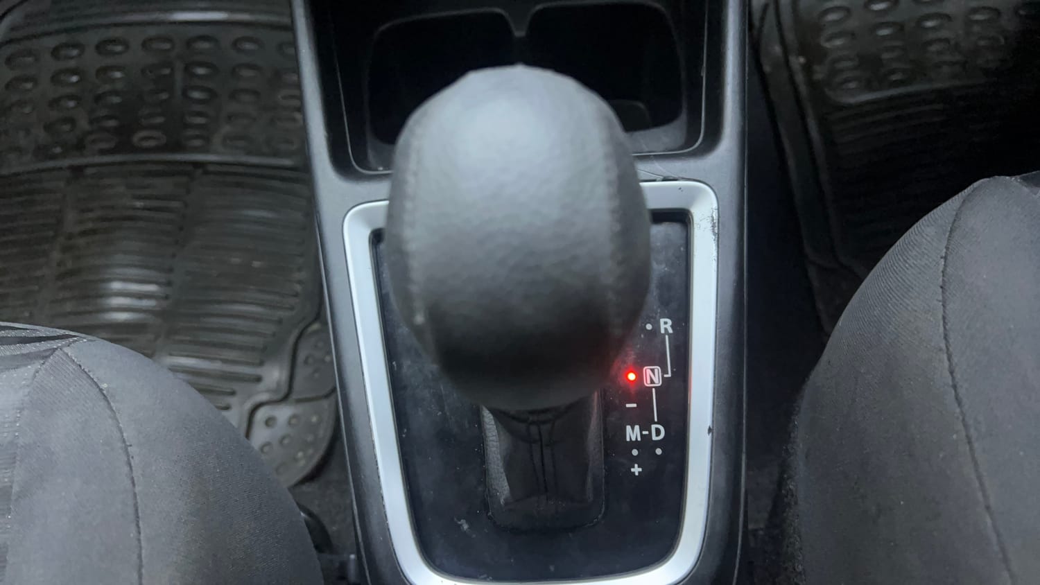 Used 2018 Maruti Suzuki Swift VDi AMT Diesel Automatic interior GEAR  KNOB VIEW