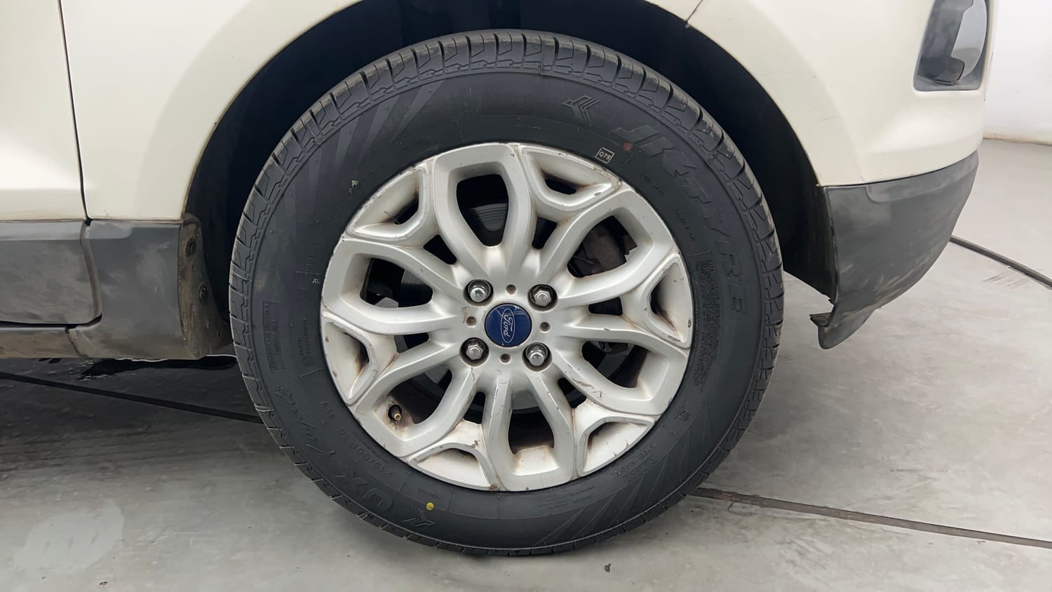Used 2016 Ford EcoSport Titanium 1.5L Ti-VCT AT Petrol Automatic tyres RIGHT FRONT TYRE RIM VIEW