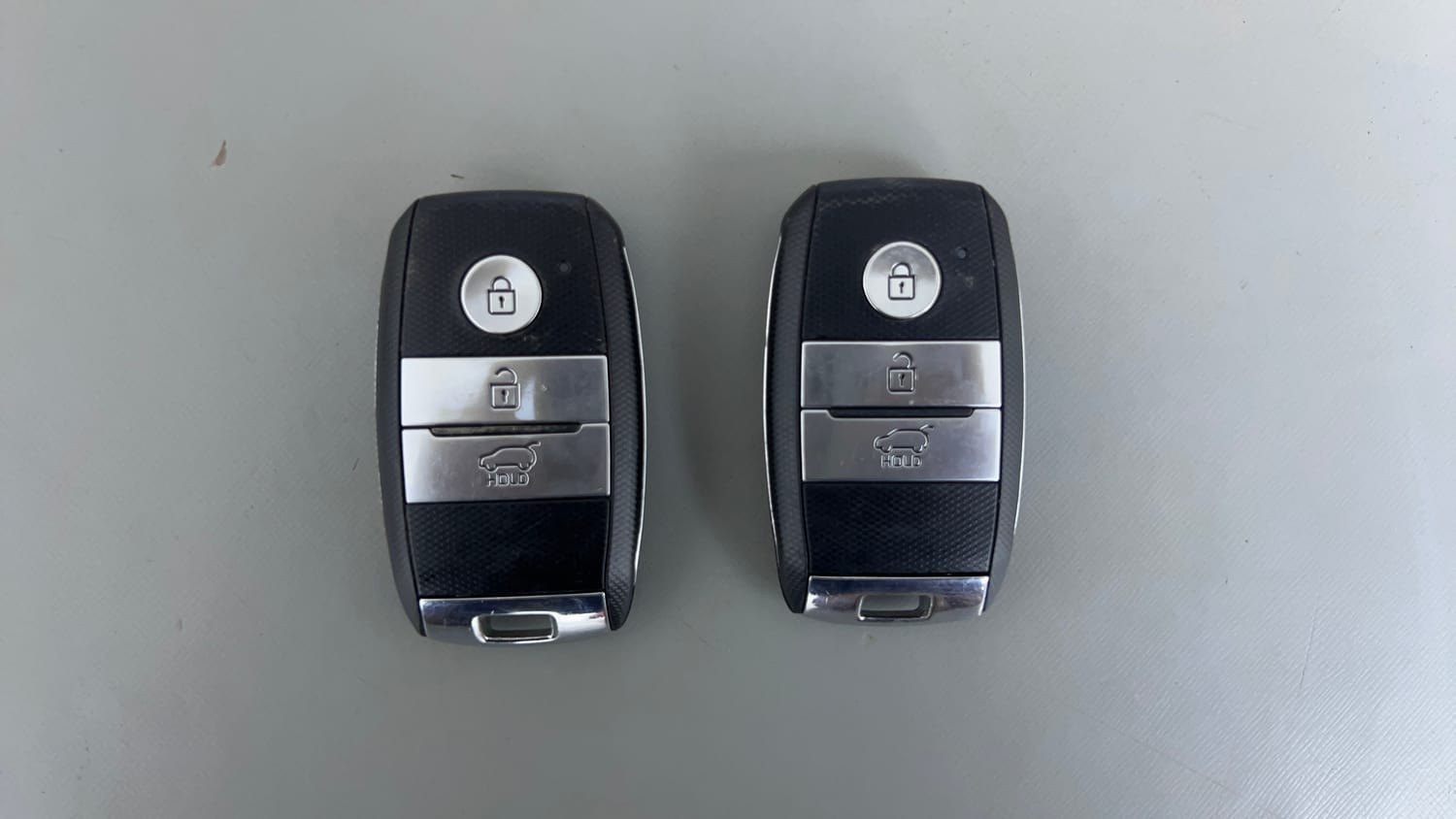 Used 2022 Kia Carens Luxury Plus 1.4 Petrol 6 STR Petrol Manual extra CAR KEY VIEW