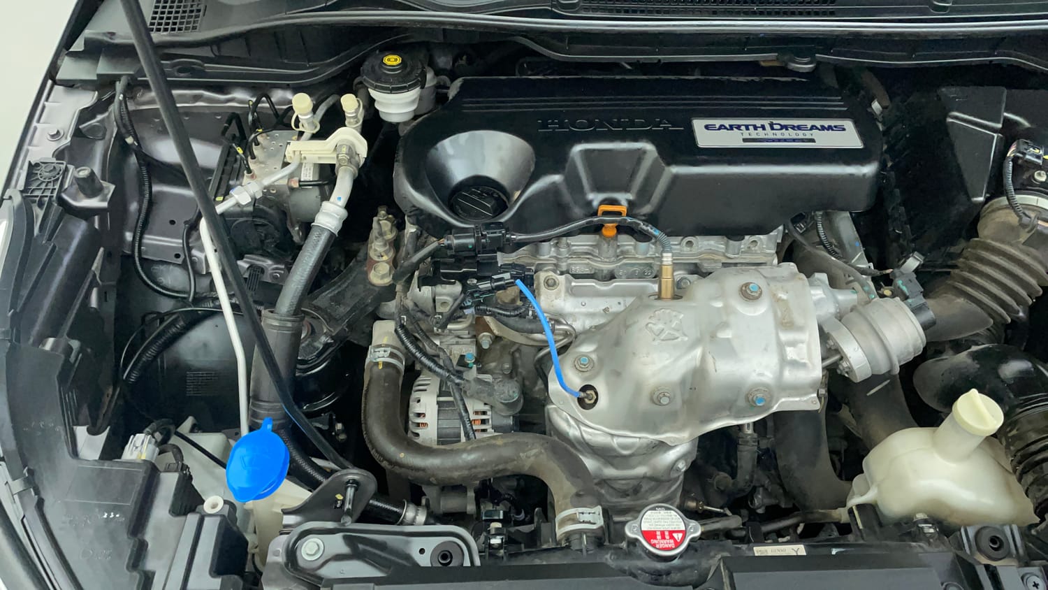 Used 2021 Honda City ZX Diesel Diesel Manual engine ENGINE RIGHT SIDE VIEW