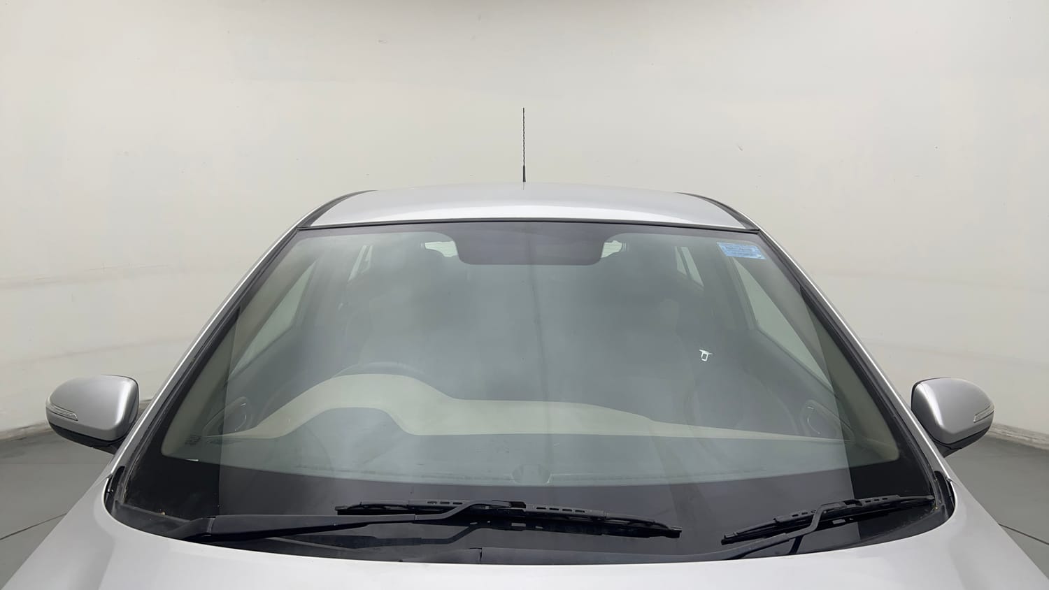 Used 2016 Hyundai Elite i20 Asta 1.2 Petrol Manual exterior FRONT WINDSHIELD VIEW