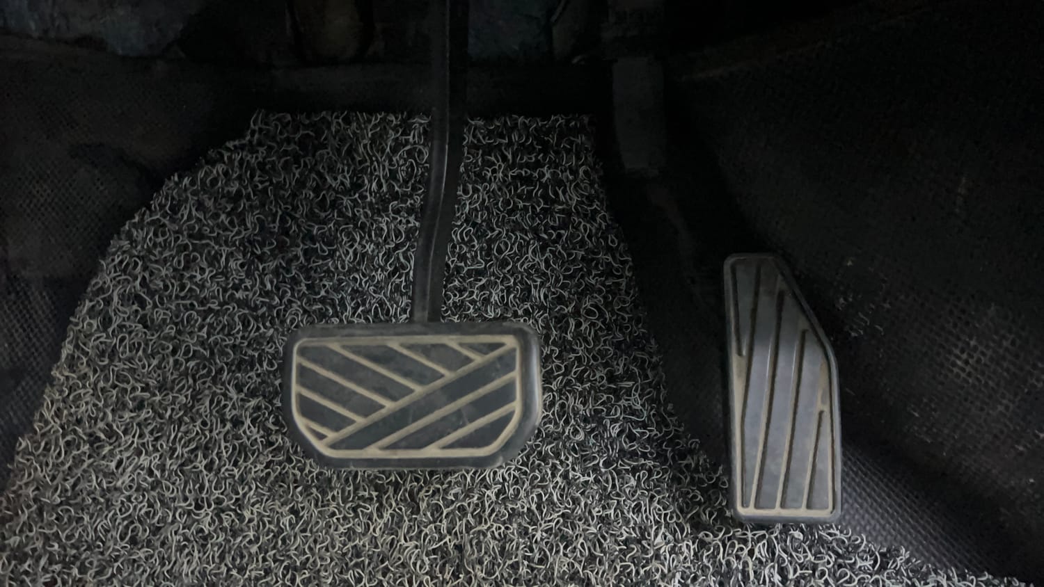 Used 2020 Maruti Suzuki Swift ZXi AMT Petrol Automatic interior PEDALS VIEW