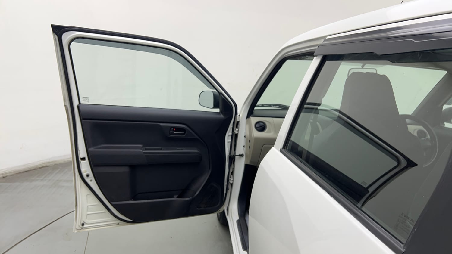 Used 2022 Maruti Suzuki Wagon R LXI 1.0 CNG Cng Manual interior LEFT FRONT DOOR OPEN VIEW