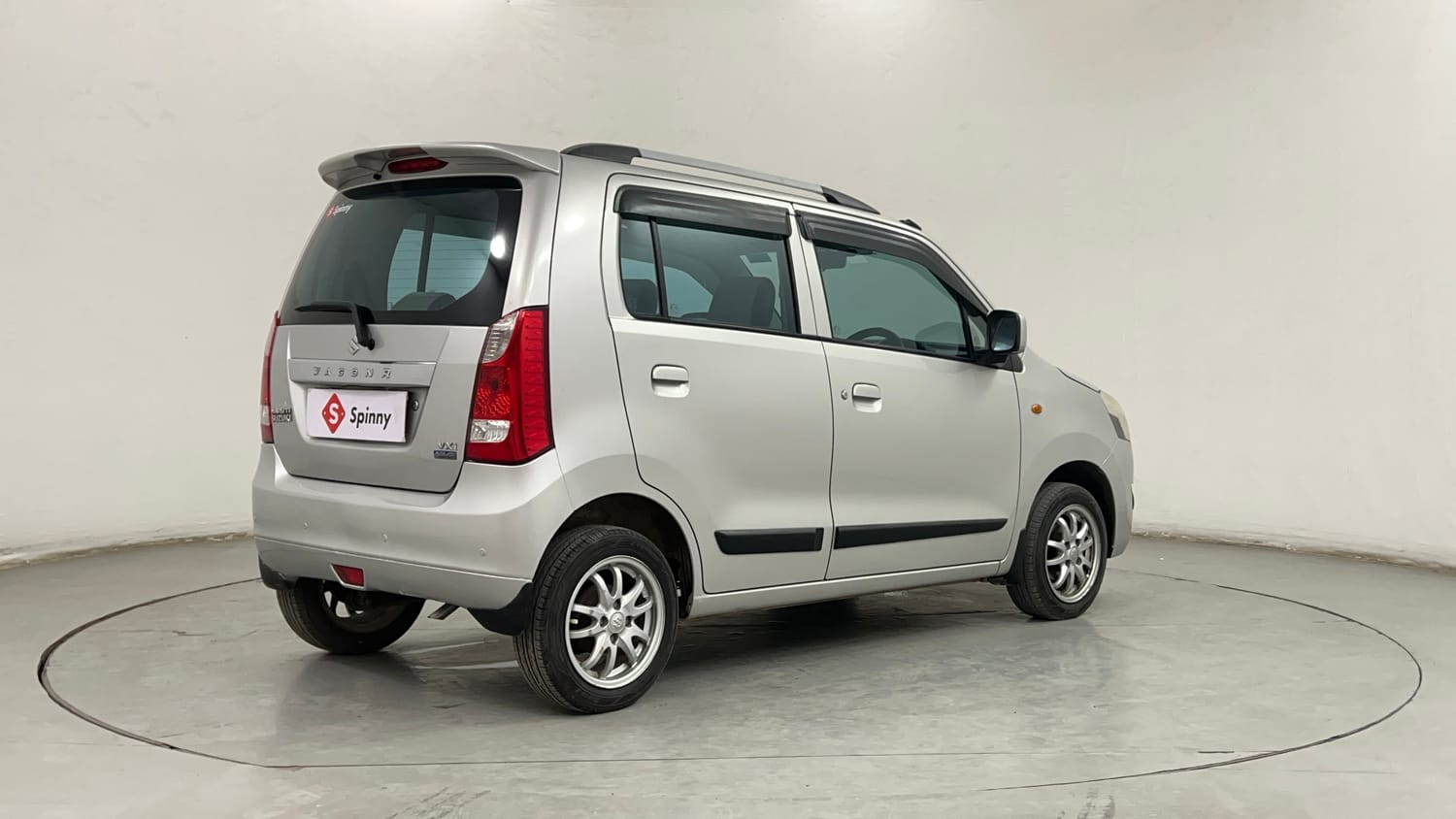 Used 2016 Maruti Suzuki Wagon R 1.0 VXI AMT Petrol Automatic exterior RIGHT REAR CORNER VIEW