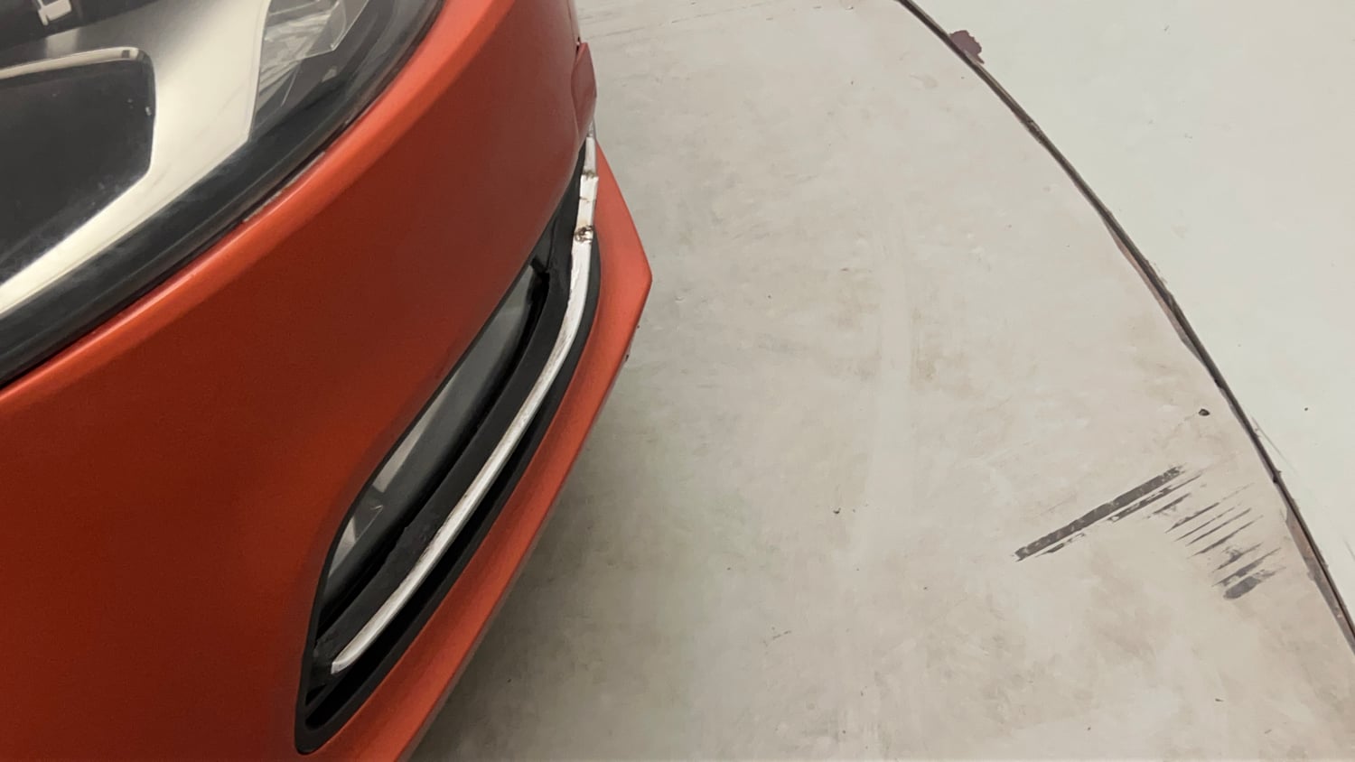 Used 2014 Volkswagen Polo Highline1.2L (P) Petrol Manual dents MINOR SCRATCH