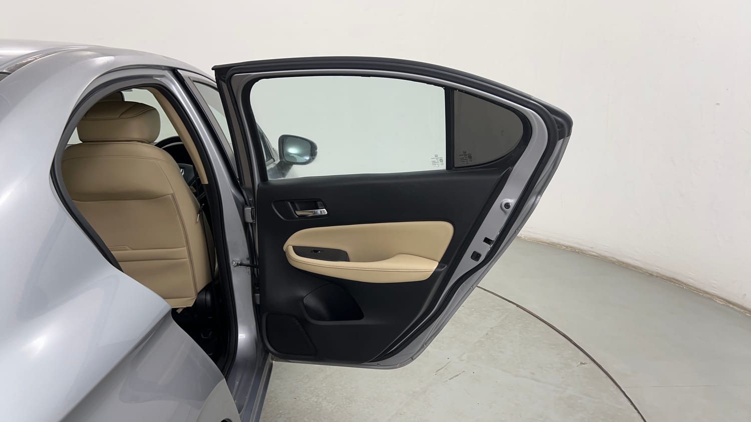 Used 2022 Honda City ZX CVT Petrol Petrol Automatic interior RIGHT REAR DOOR OPEN VIEW